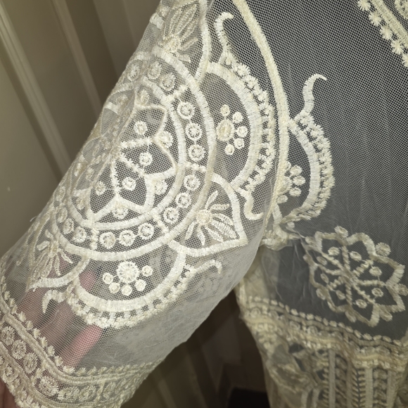 Coco & Shay Embroidered Lace Kimono Duster Swim Coverup 1x/2x - Picture 5 of 10